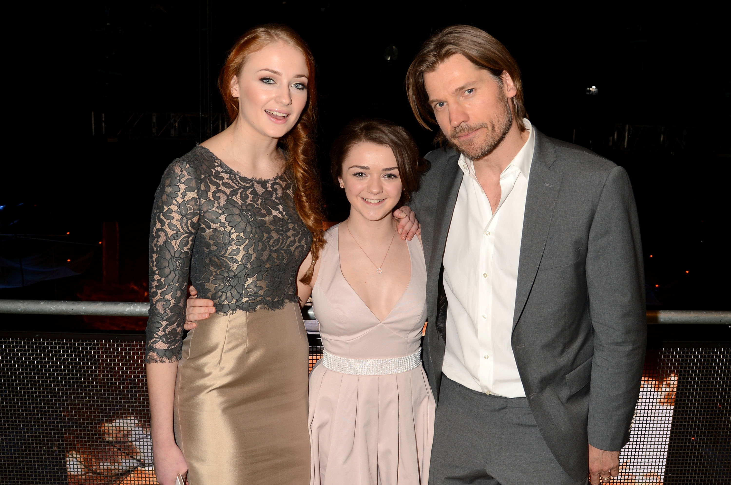 https://maisiewilliams.org/gallery/albums/Public Apperances/2013/March 21st-Game of Thrones Season 3 Seattle Premiere/0004.jpg
